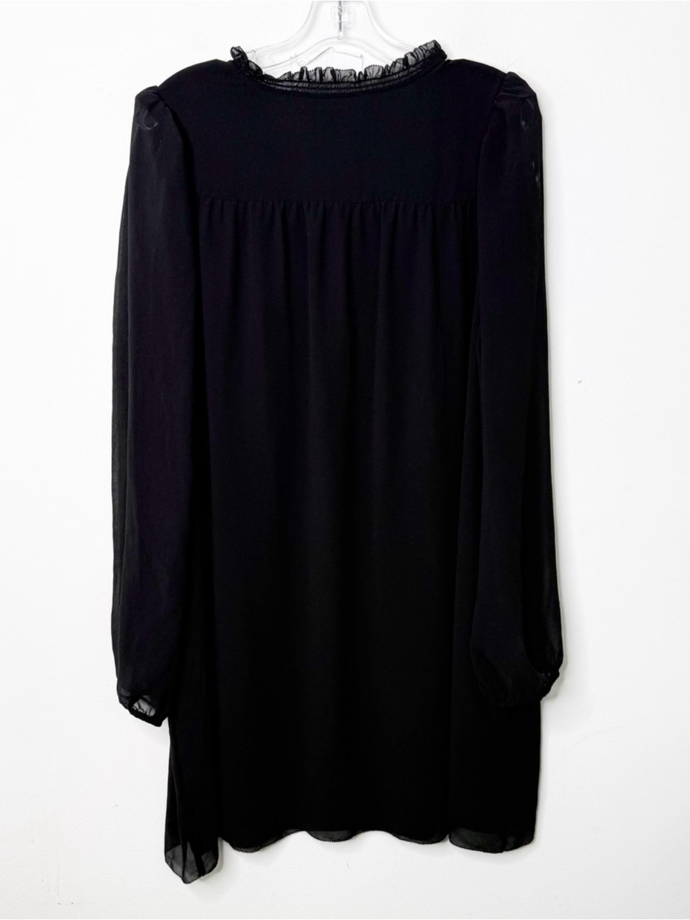 WILFRED Black Long-Sleeve Tie Neck Chiffon Shift Mini Dress Sz. XL Aritzia - Picture 5 of 5